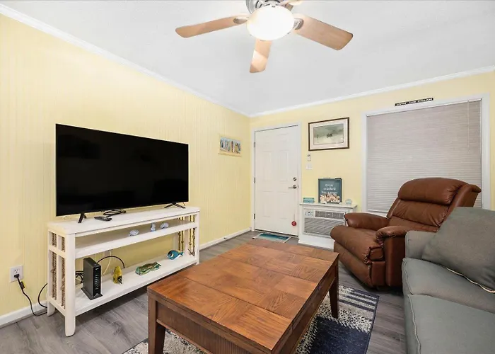 Charming 1 Bedroom With Outdoor Pool! * Ocean City